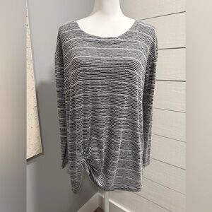 Jones New York Black and White Striped Long Sleeve Top